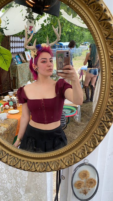 This was such a beautiful experience   I love preforming ; Jenna&rsquo;s ass looks fire 🔥 https://t.co/Yg0<a href="/tag/pinkhairdontcare"class="tags"><span>#pinkhairdontcare</span></a><a href="/tag/allwhiteoutfit"class="tags"><span>#allwhiteoutfit</span></a><a href="/tag/adulthumor"class="tags"><span>#adulthumor</span></a>