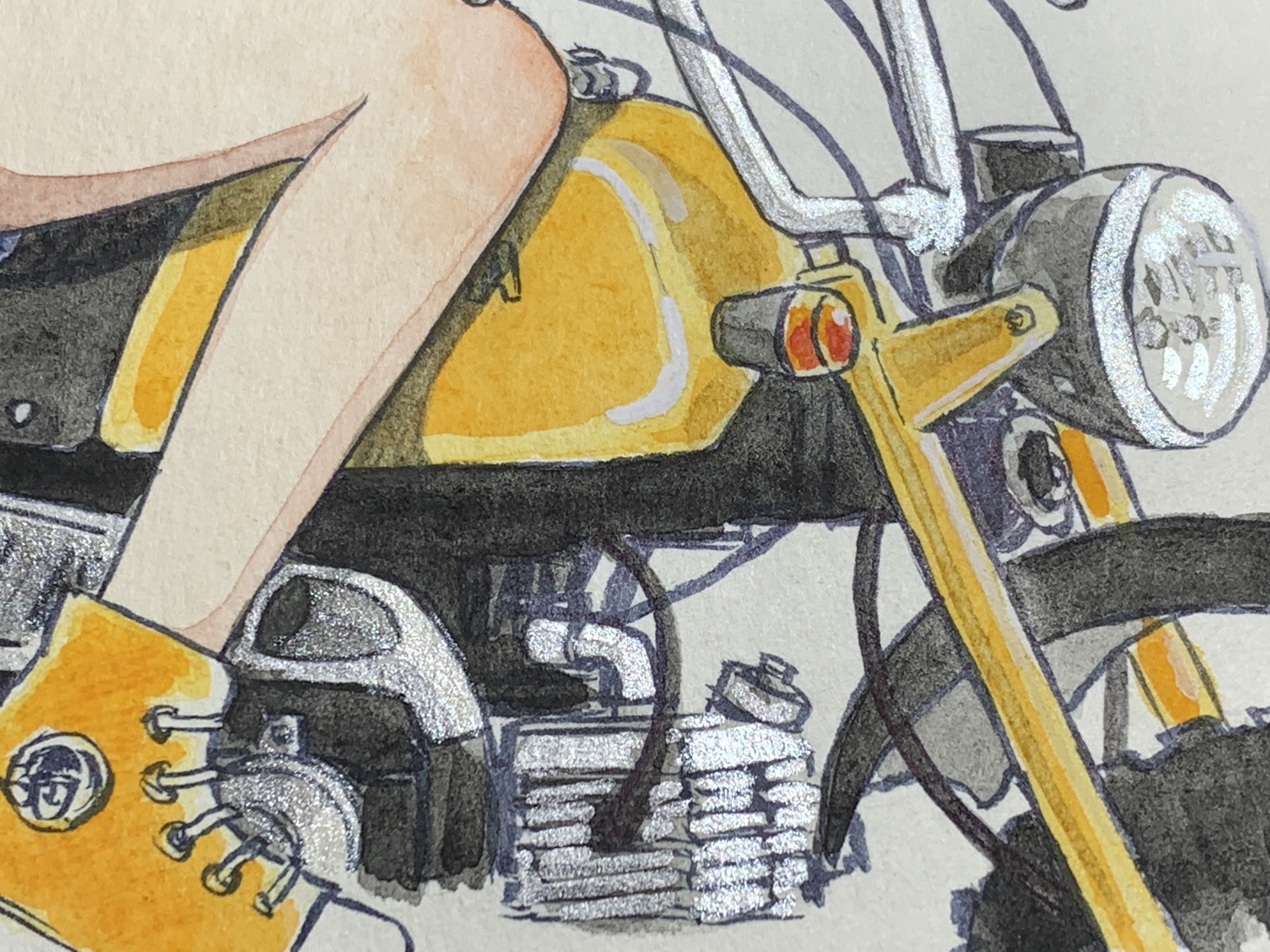 よろづ屋tom 絵をrtして戴くのが何よりのご褒美 Marumo 516 Fwf ﾉ こっちはポスカと銀絵の具 でメタルパーツの上に塗ってるけど 左がスキャン 右があえて反射する角度を狙ってiphoneで撮った場合 T Co Cukqp49x4f Twitter