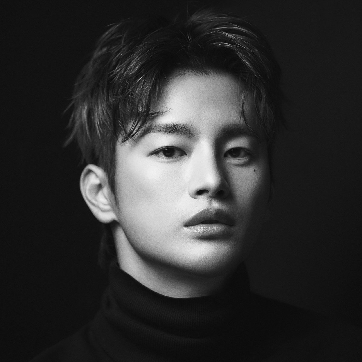 forbboing_sp's tweet photo. [ #seoinguk | #parkboyoung ] 

 ー Seo In Guk                 ー Park Bo Young
birthdate: 10.23.87         birthdate: 02.12.90
    zs: scorpio                         zs: aquarius https://t.co/JPOWdusRF2