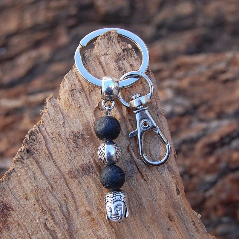 ManaDragonfly's tweet photo. Te sirve tanto de Llavero como colgante de bolso. 
Con Piedra Volcánica y Zamak. 
https://t.co/I45TKq8tWl https://t.co/FiKOmR7QYk
