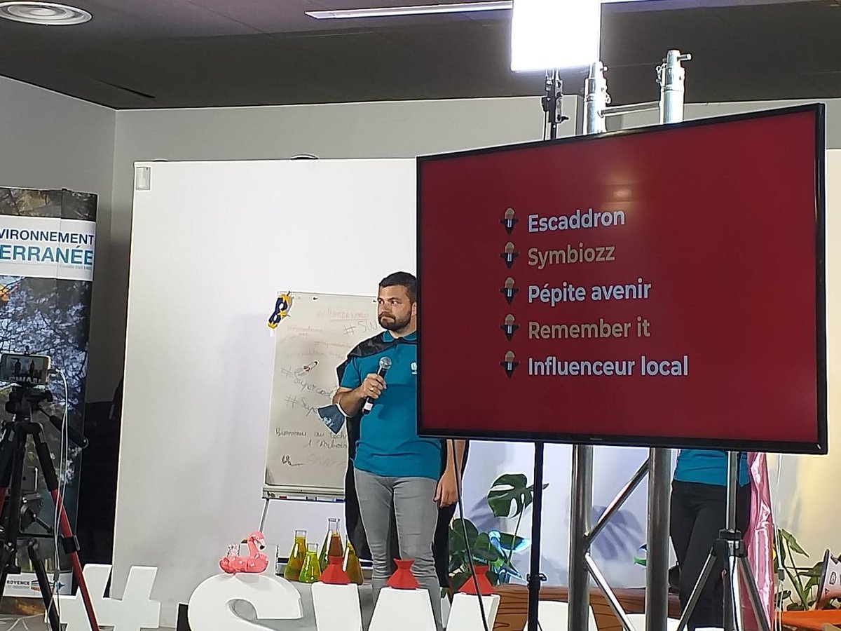 swAixMarseille's tweet photo. #SWAM2021 Les pitchs sont en cours! Merci à #Escaddron et #Symbiozz pour leurs présentations engagées! Merci à notre #superjury pour leurs questions pertinentes #Betterworld https://t.co/JwbUKq9EwY