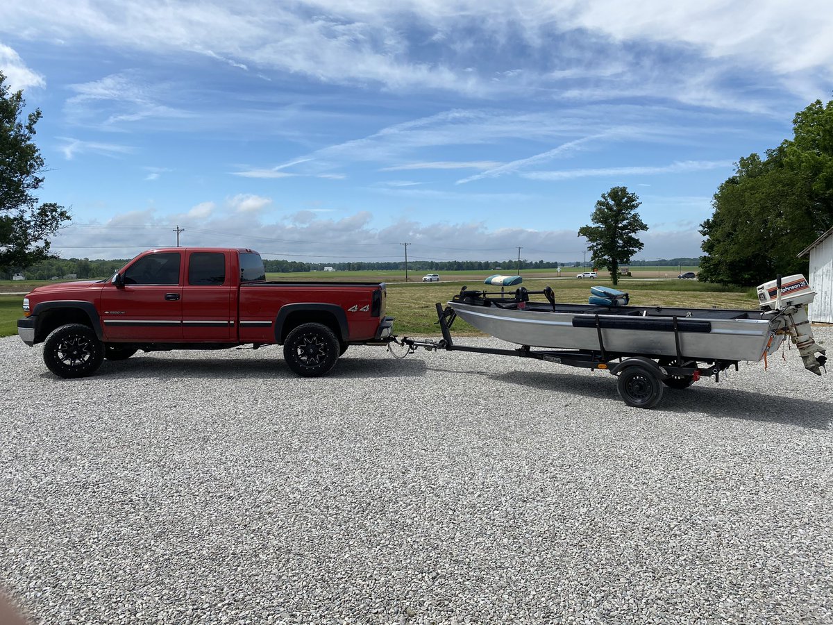 LoganWhite033's tweet photo. Nice little 2 week project. Ready to catch some fish. https://t.co/xKEVeeYd7y