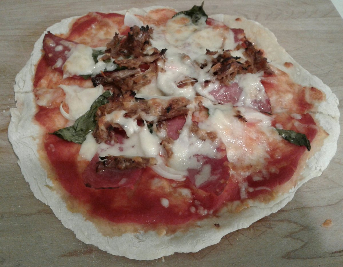 tlaneyyz's tweet photo. Pizza...version 1.0...and version 5.0 https://t.co/52LUDkUJPT