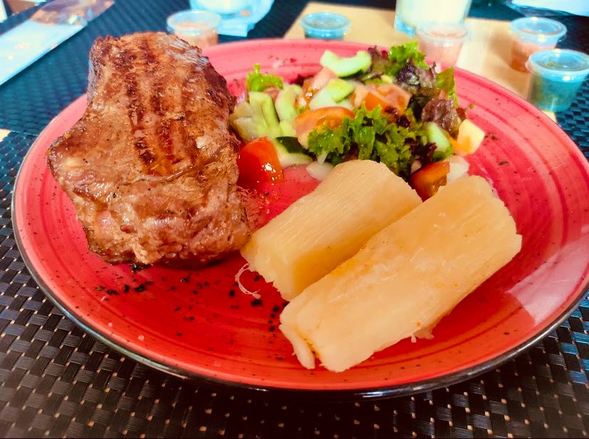 molinitorest's tweet photo. Sabor sabor de un buen #Domingo ✨

#restaurante  #cúcuta 
#nortedesantander 
#americana #findesemana 
#food #angus
#friends #premium #family 

Reservas/Domicilios: (7) 5730122 〰 (7) 5834968 
#whatsapp📲 3112421921
📍Av libertadores 18-60 • Caobos https://t.co/wQTxM0VLDQ