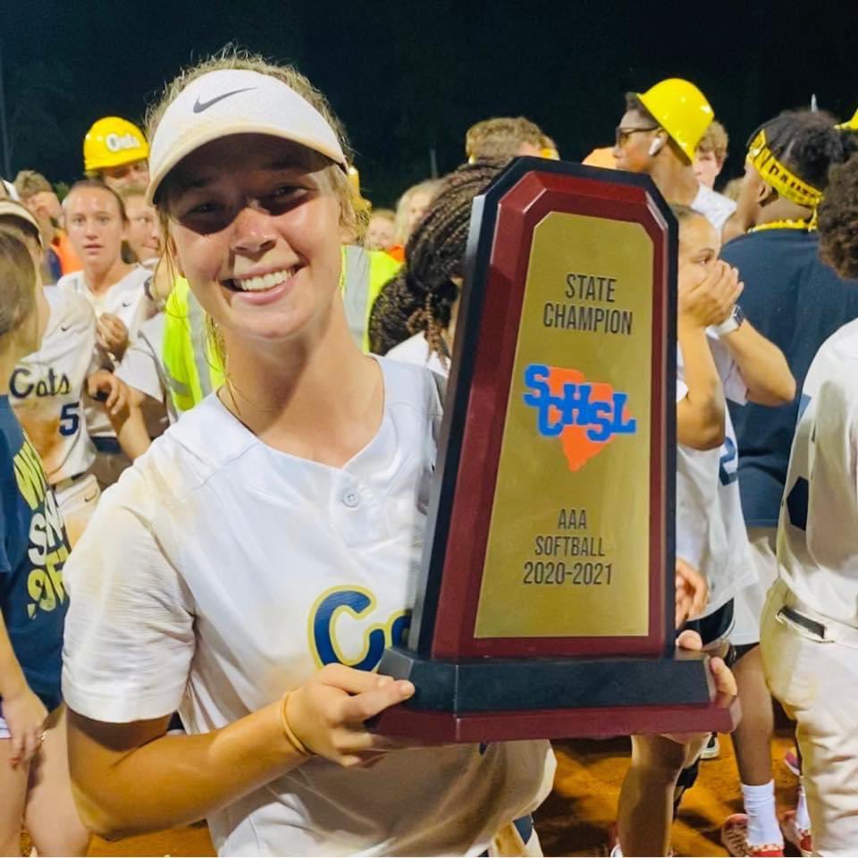 nat_windham9's tweet photo. the BEST night, with the BEST team! #StateChamps #9out 💙💛 https://t.co/VUMuVFaV95