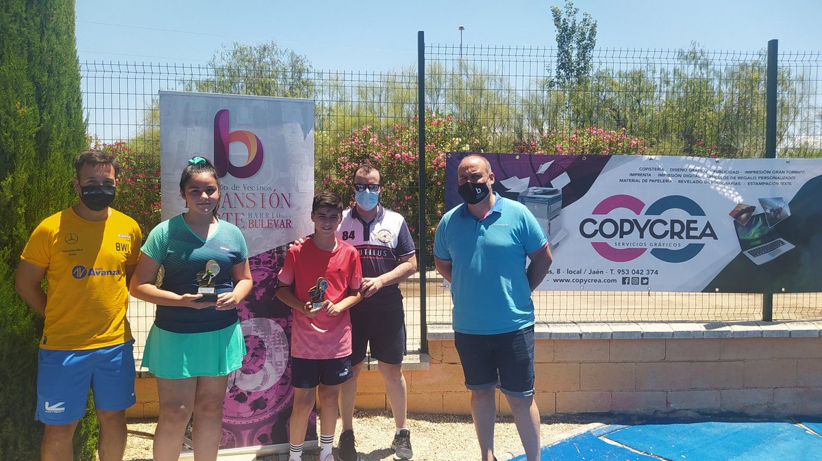 OWLsmartclub's tweet photo. 🥎 En la Jornada de hoy se ha disputado el ' El I Torneo de Pádel AVV Expansión Norte Bulevar' 🥎

🏆 Muchas gracias por elegir nuestras instalaciones y enhorabuena a los ganadores  🏆
@AvExpansionN https://t.co/VKJbOMYZkj