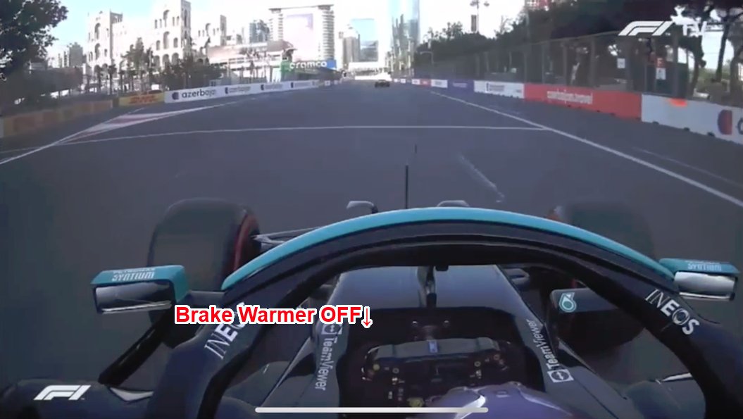 Teamlh44 Jp 1 バーンアウト 前にブレーキマジックをオフ トグルはローンチ段階ではクラッチの滑りを抑える機能 詳細不明 として働き 車が動き出した後はブレーキマジックの有効 無効の操作のみ 2 ペレスが寄せてきた際に触れてしまい 誤ってブレーキ