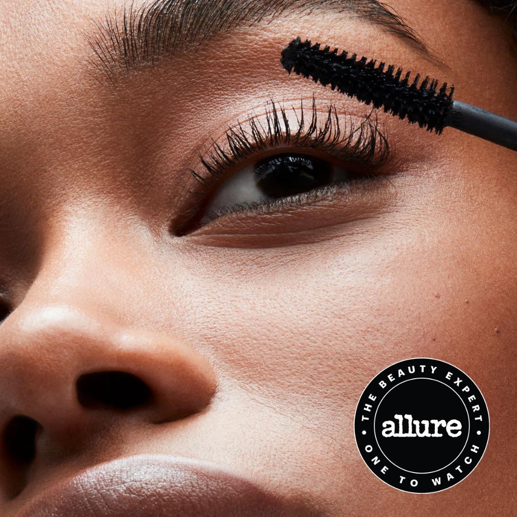 MACcosmetics's tweet photo. The look of lash extensions – no salon needed. Intense carbon-black colour ✔️. Continuous volume and curl from roots to tips ✔️. Extravagant false-lash look ✔️. Shop #MACMagicExtension now! https://t.co/v2jUAjTAvY https://t.co/TIAlMNJTpW