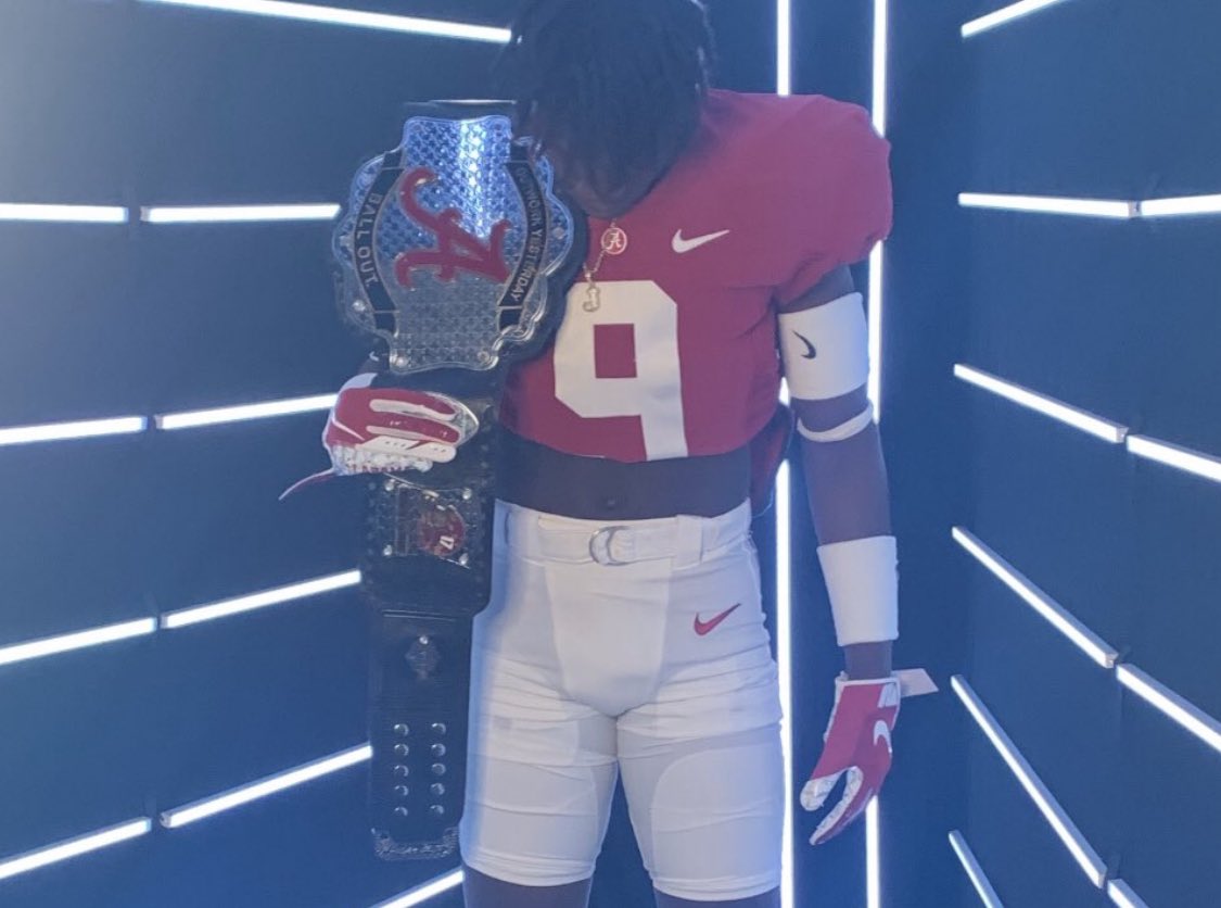AndrewJBone's tweet image. We spoke with several more recruits about their camp experience at #Alabama on Saturday!  In-state OL Eston Harris earned an offer, Nick Cull talks about his conversation with Coach Saban and a pair of 2024 athletes shine alabama.rivals.com/news/recruits-… @bamainsider #RollTide