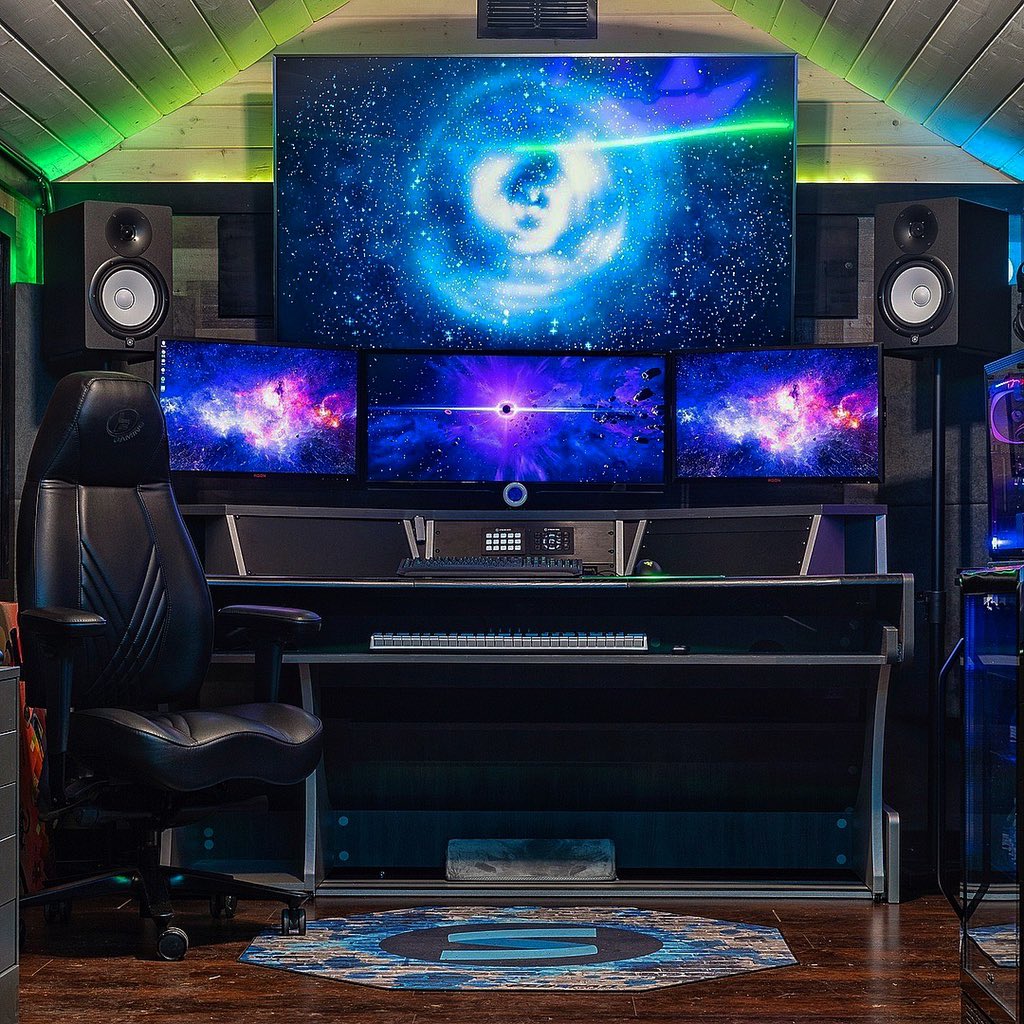 Crazy to think 2 years ago today I was packing the SHUDIO up 😥