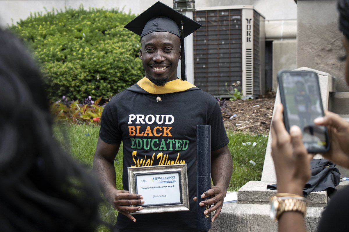 SpaldingU's tweet image. What an incredible few days celebrating our 2020 and 2021 graduates! Yesterday, we held ceremonies for Business, Communication, Psychology and Social Work.