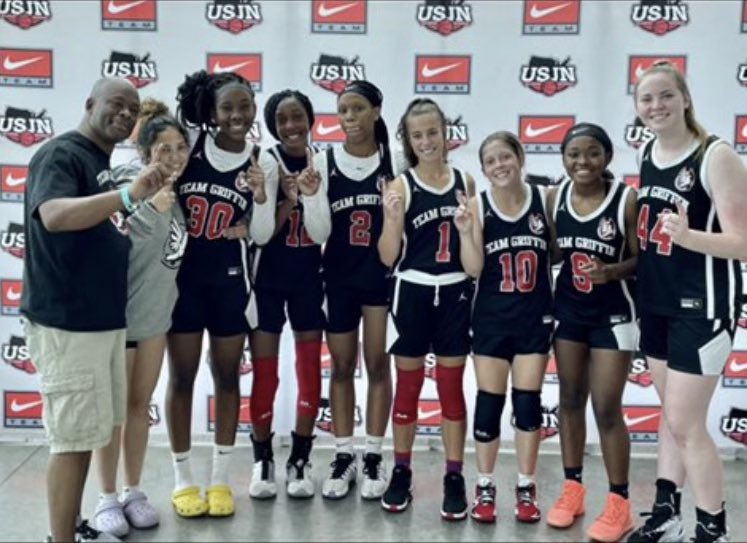 LucianoMadison's tweet photo. 4-0 , good job lady’s very proud 😁😁 #undefeated #killinit #Hardwork #NeverGiveUp @TeamGriffinGBB ❤️❤️ https://t.co/L4AsHBFayI
