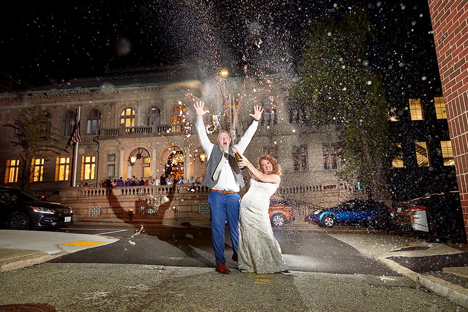 MCPStudioROCKS's tweet photo. Let the champagne flow
Janel and Brad are hitched!
Providence Public Library rocked last night.
#ProvidenceRIwedding #EngagedRI #champagnespray #weddings2021 #bestofRIweddingphotographer
@provlib @morinscatering @DJValentina @Ormonde_Prod Flower Girlsri https://t.co/8WeHMDenxz