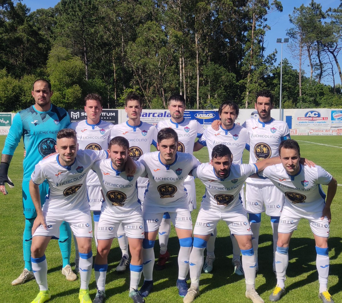 Final en Barraña. Fantástica victoria 2-0 ( Piñeiro X2) fronte a un grandísimo rival como o Club Lemos.

Próximo Domingo repetimos no Municipal fronte o Atlético Coruña Montañeros. 

#ForzaBoiroSempre⚽💪💙