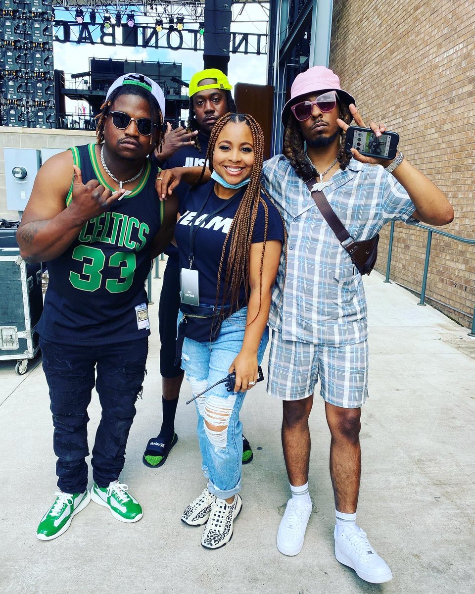 Natalie_star7's tweet photo. @1kphew #summerjam #generatenation https://t.co/lOKaZpDifm
