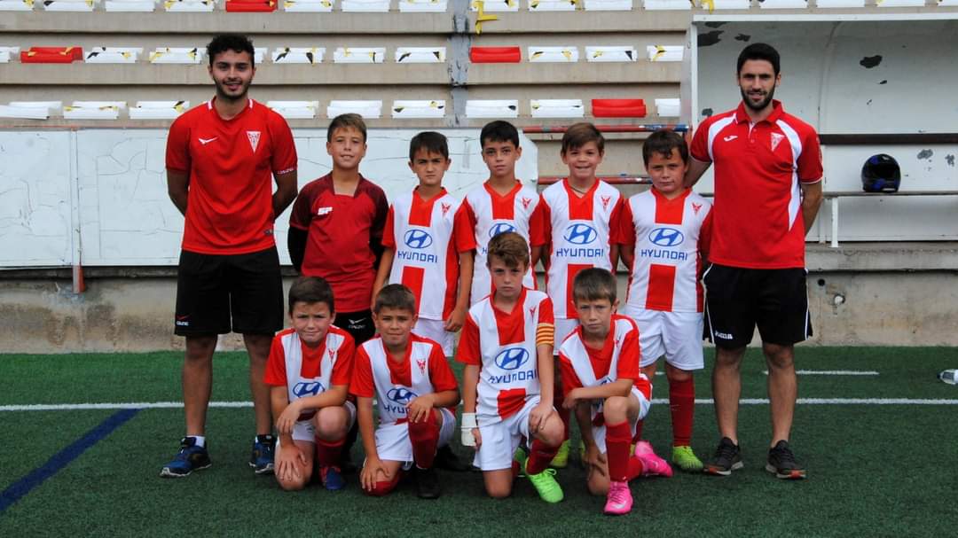 cdtortosa's tweet photo. ⚽️ 📰 📸 Resultats i imatges dels partits del cap de setmana a la nostra pàgina de Facebook 👈🏻🔴⚪
#cdtbase #cdtescola #Tortosa #TerresdelEbre https://t.co/dQ5cYaCZuh