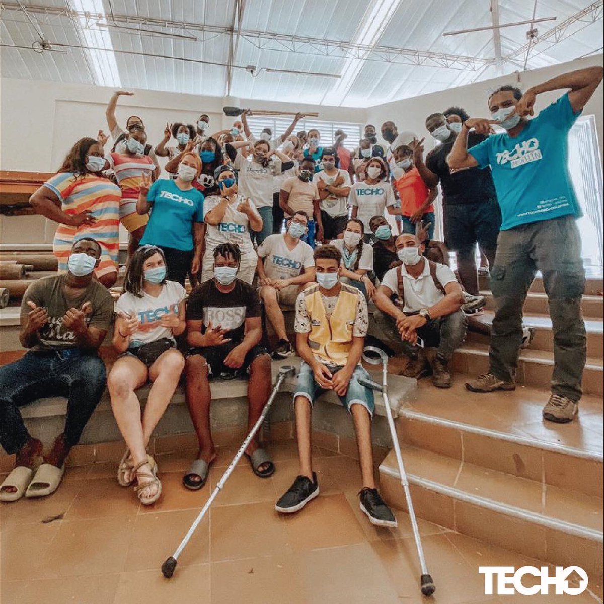 TECHO_col's tweet photo. Se adelanta la construcción del puesto Jóvenes Constructores de #Arte y #Cultura "Ubuntu" en #Condoto, #Chocó 🙌
A través de la alianza #JuntosPorChocó y con el apoyo de nuestro #Voluntariado y la #Comunidad, avanzamos con la pintada de paneles del proyecto.💙
#TECHOconHECHOS https://t.co/RygHgEuDCS