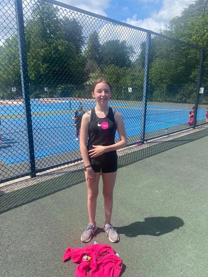 I’m not sure if I prefer rain or sun 🌞 🥵 it was a warm one today.
This weeks stars were awesome 👏 

Nia
Daisy
Brooke
Eleanor
Brianna
Freya
Grace
Sophia
Alice
Jemima  
Bailey 
Nell
Nix 
Lauren 
Caitlin
Hollie
Grace