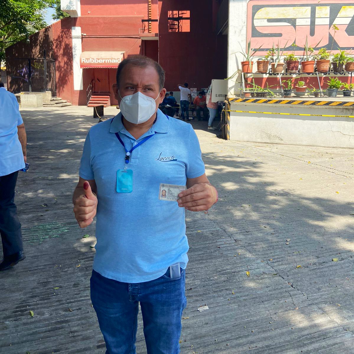 OnesimoBravo_'s tweet photo. Cumpliendo con mi deber como ciudadano, hoy he acudido a votar; este 6 de junio tenemos un gran responsabilidad con la democracia de nuestro país.

#Elecciones2021 #Elecciones2021Mx https://t.co/IGKC6ZQT5M