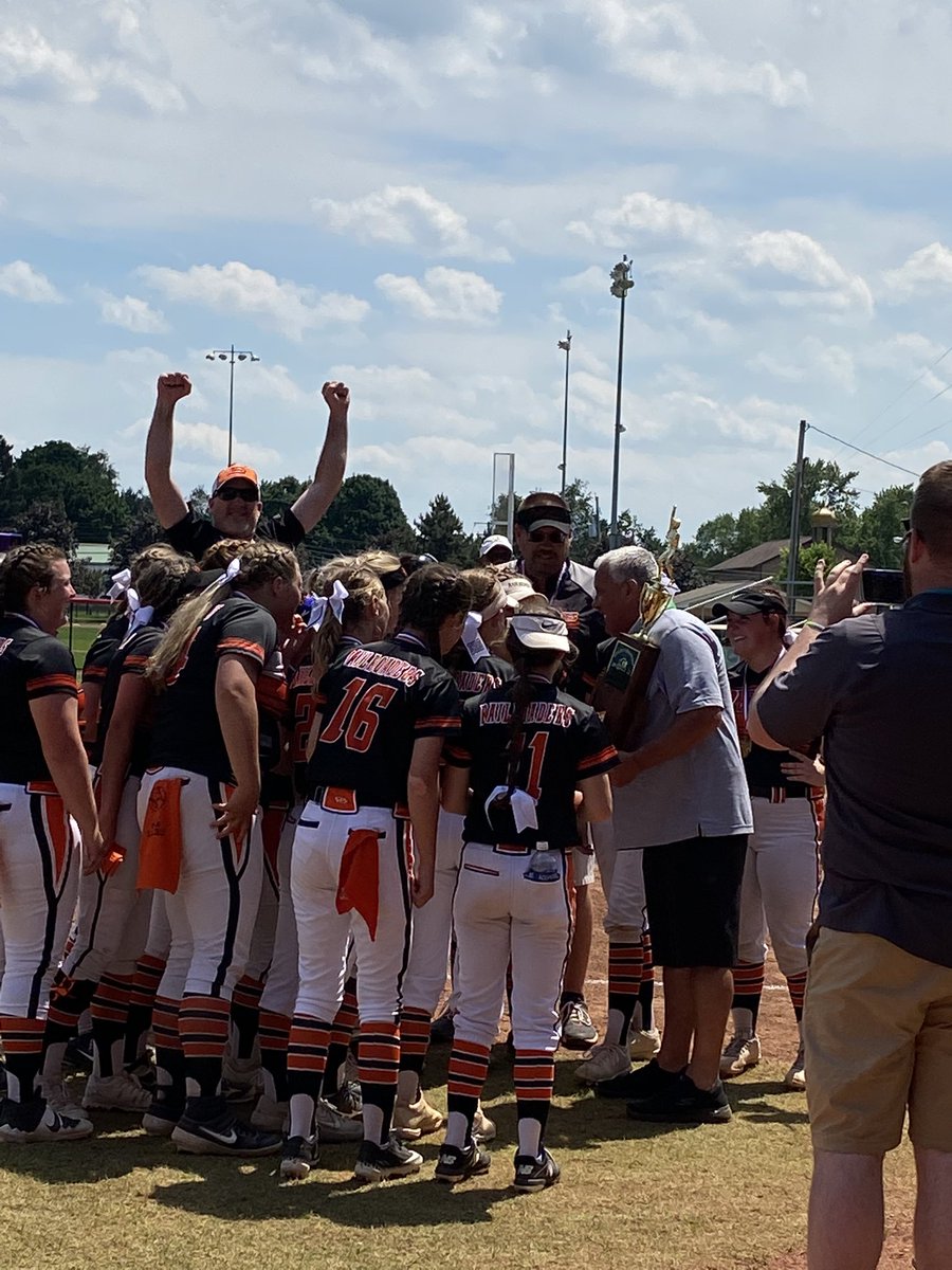 RailroaderAD's tweet image. Your Division IV STATE CHAMPIONS the Lady Railroaders!!!!
