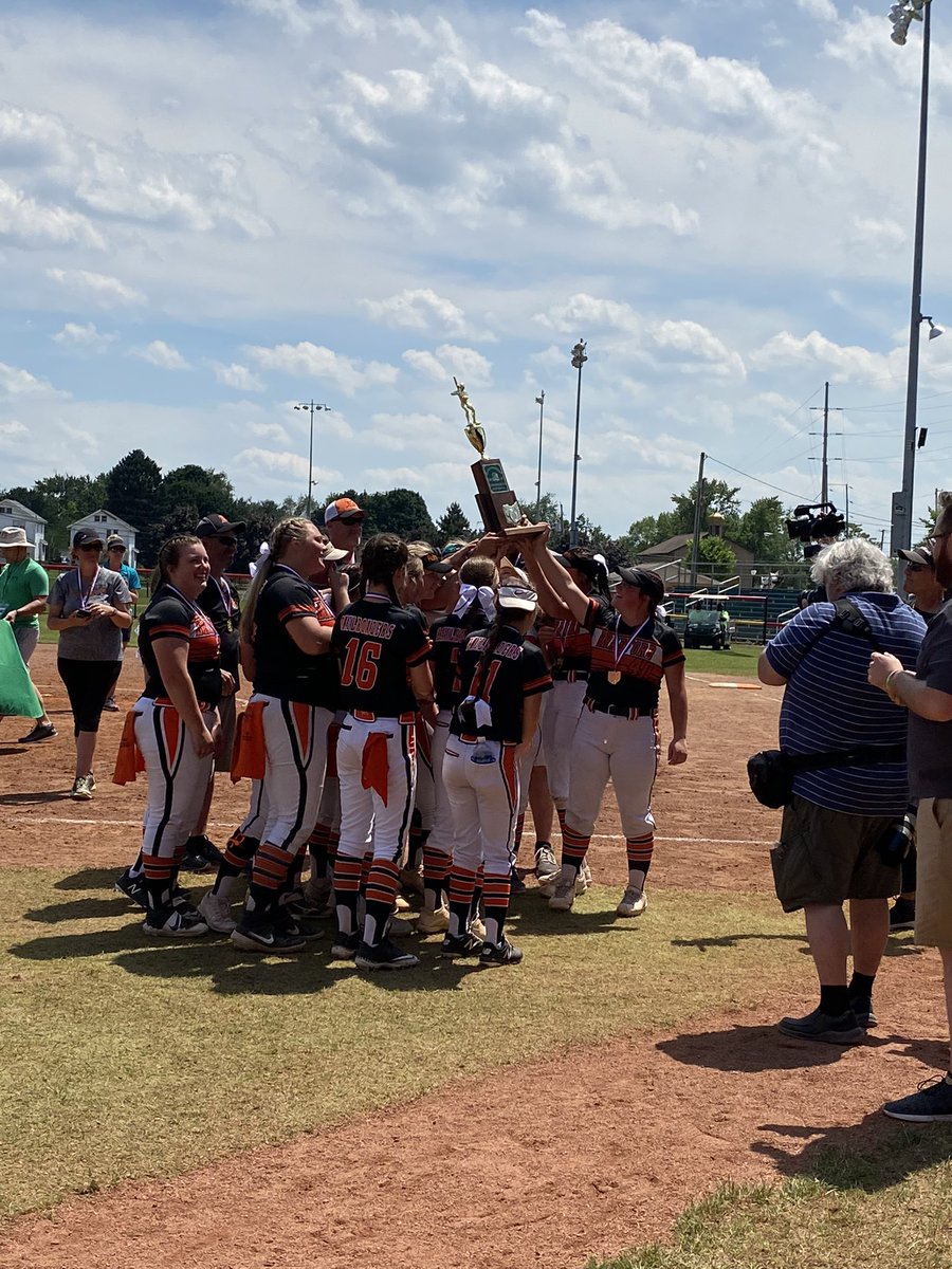 RailroaderAD's tweet image. Your Division IV STATE CHAMPIONS the Lady Railroaders!!!!
