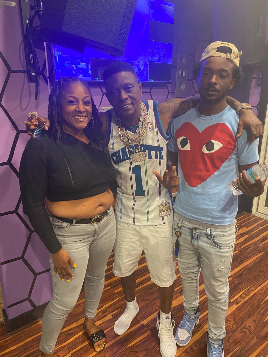 yrnmike_'s tweet photo. 🖕🏾 A hater get some money 💰 #raleighartist #upnext #raleighdurhamnc #upcomingartist #entertainment #rapper #management #explore #viral #explorepage #mikenext2blw #akey2thestreets https://t.co/jHh5GMqJyZ