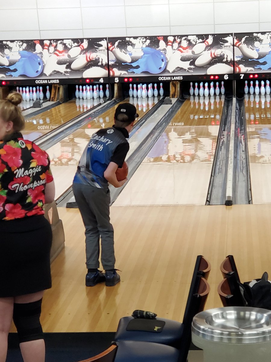 HopeEatonSmith's tweet photo. How it started and where we're at.
There's about 11 years between these 2 pictures. Watching him keep up with college kids at 13 on probably the toughest pattern he's ever bowled on yesterday was awesome. #bowlingproblems #feedtheobsession #futurecollegeandprobowler https://t.co/XVHDYdN1NM