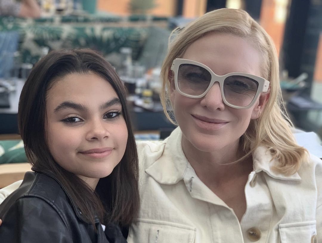 blanchettposts's tweet image. Cate Blanchett and @ArianaG today in Budapest 💕