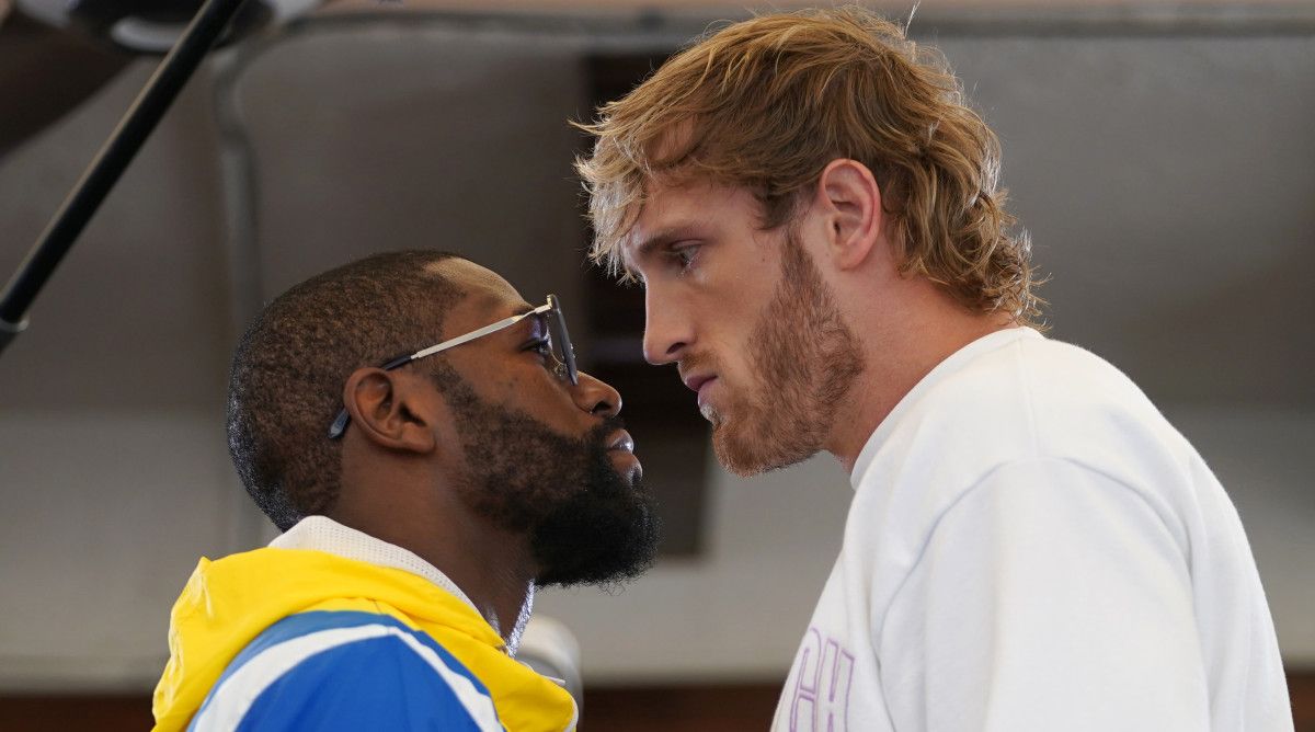 SInow's tweet image. To Floyd Mayweather, his fight with Logan Paul isn’t boxing, it's an autograph signing. 

@SIChrisMannix with more: buff.ly/3fRQXPV