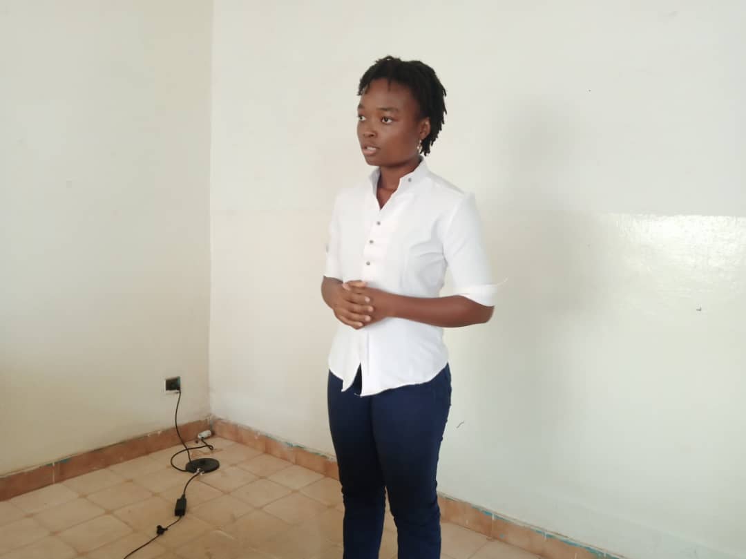 GirlsTalks9's tweet photo. Afin de permettre aux filles du Girls Talks de savoir prendre la parole en public le Girls Talks a organisé une formation sur l'art oratoire qui a été présidée par Mr Adéchina ODJO et Mlle Aichatou OUKPEDJO.
Merci aux formateurs pour leur conseils.
#GirlsTalks
#artoratoire https://t.co/wSsdMA0sfo