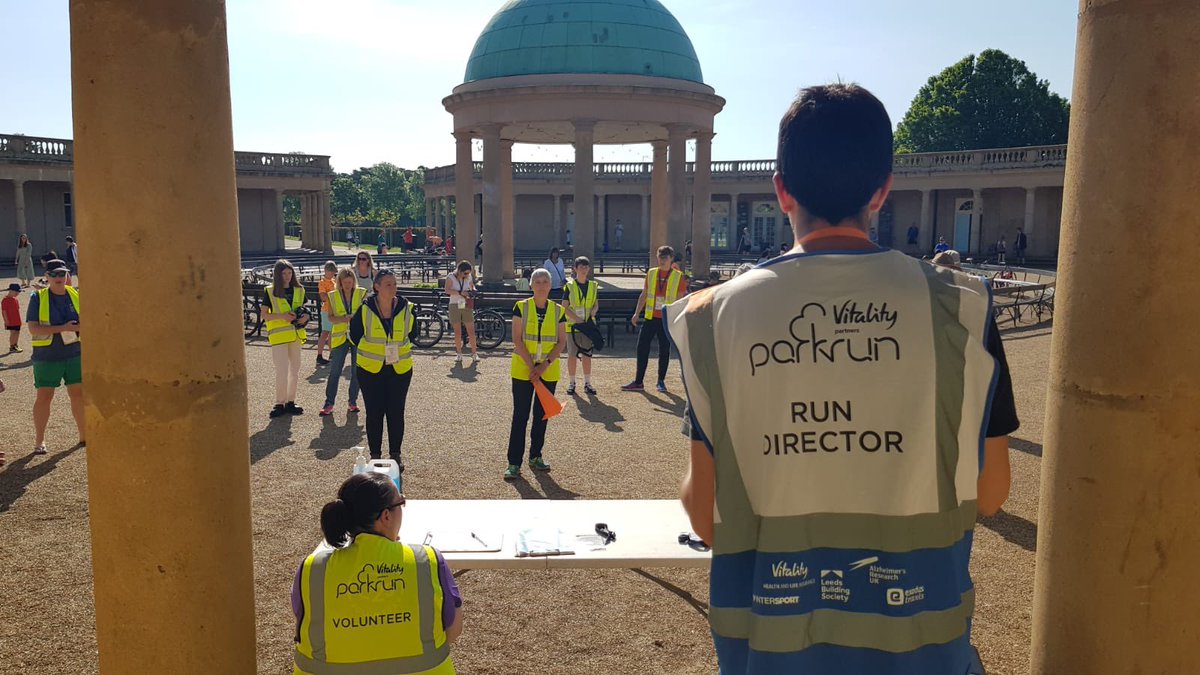 Thanks as always to our amazing volunteers, who without #juniorparkrun wouldn’t happen ❤️🦺