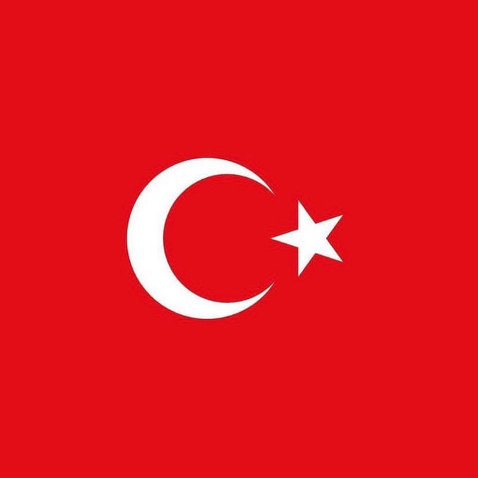 Irak’ın kuzeyinde terör örgütü PKK'nın hain saldırısı sonucunda şehadete kavuşan kahraman Mehmetçiğimiz P. Uzm. Çavuş Samet Şeker’e Allah’tan rahmet, ailesine ve silah arkadaşlarına sabır ve başsağlığı diliyorum. Aziz milletimizin başı sağ olsun.