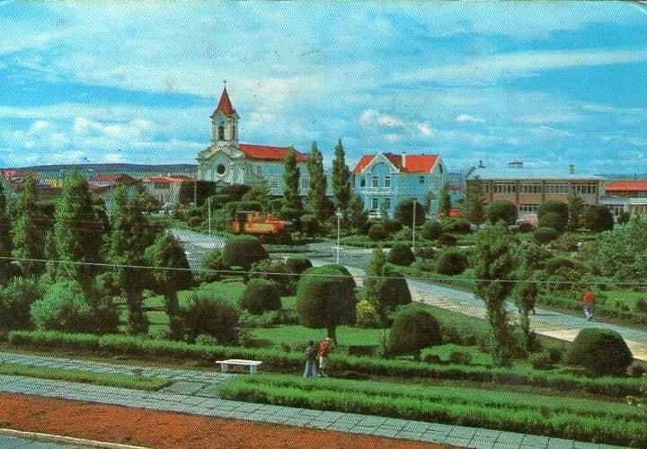 radioevafm's tweet photo. Puerto Natales, 1983 https://t.co/KnLrU4z9NH