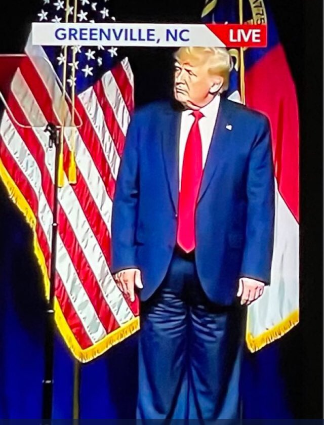 EmelsonSalazar's tweet photo. #DiaperDon #DiaperDonnie #DiaperDonald #Trumppants #foxnews #gop Hey #Depend we found your next spoke person https://t.co/rbJKwdRqce