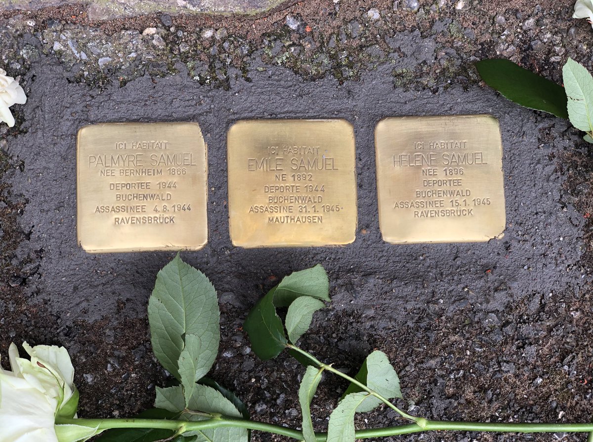 NeufBrisach's tweet photo. Très beau et émouvant rassemblement ce dimanche après-midi pour la commémoration en mémoire des victimes de la #barbarie #nazie en présence d’élèves du collège Robert Schuman et de la Ministre @KlinkertBrigitt.

Souvenons-nous pour ne jamais plus refaire les mêmes erreurs.🙏🏼 https://t.co/sUF8ZVNiwx