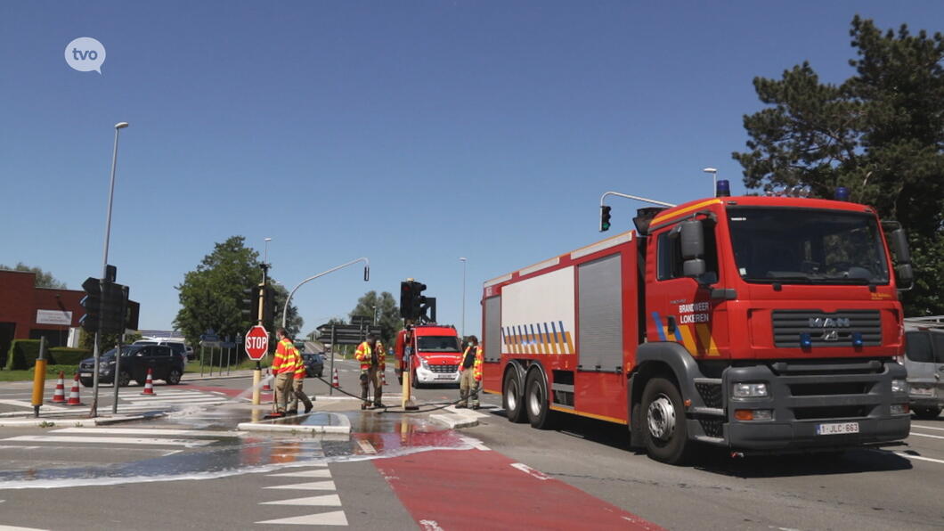 Fietser zwaargewond na verkeersongeval in Lokeren..