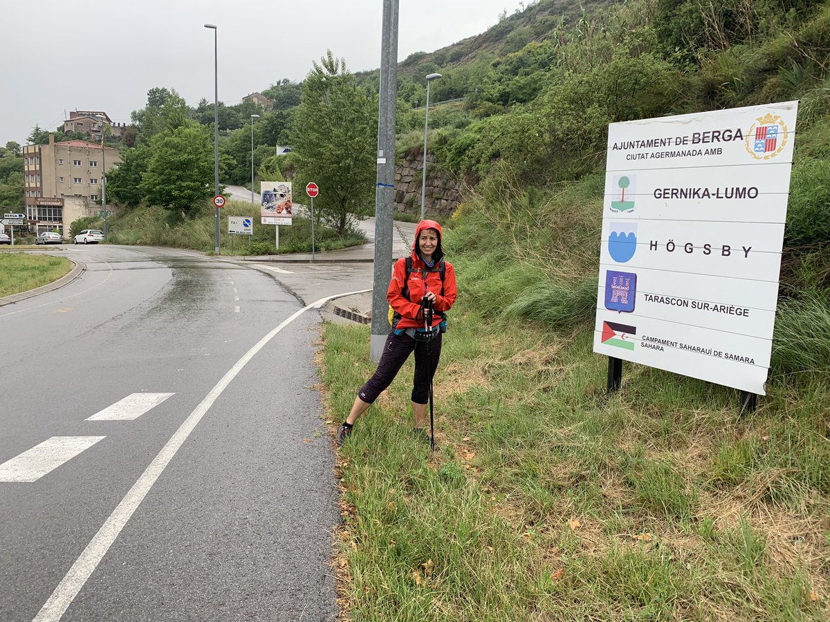 marfauped's tweet photo. Del #RefugideRebost a #Berga #GR270 #Berguedà #Catalunya https://t.co/l6aidTHLrX