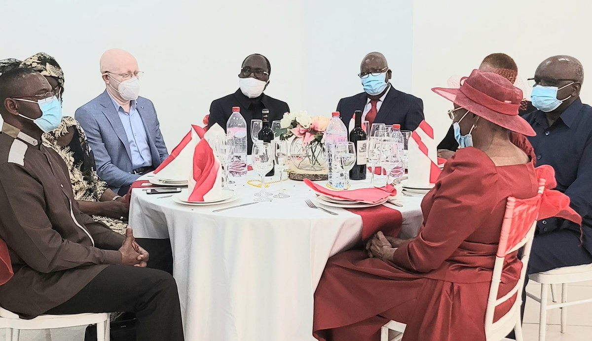 Thierry Moungalla tweet media