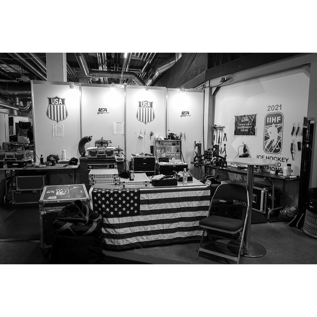 AndrejSustr's tweet photo. Congrats to @usahockey on their 🥉!
Way to lead the way @BriBrows22!

#IIHFWorlds @IIHFHockey @LeicaCameraUSA #LeicaQ2 https://t.co/FVOYMOBIzR