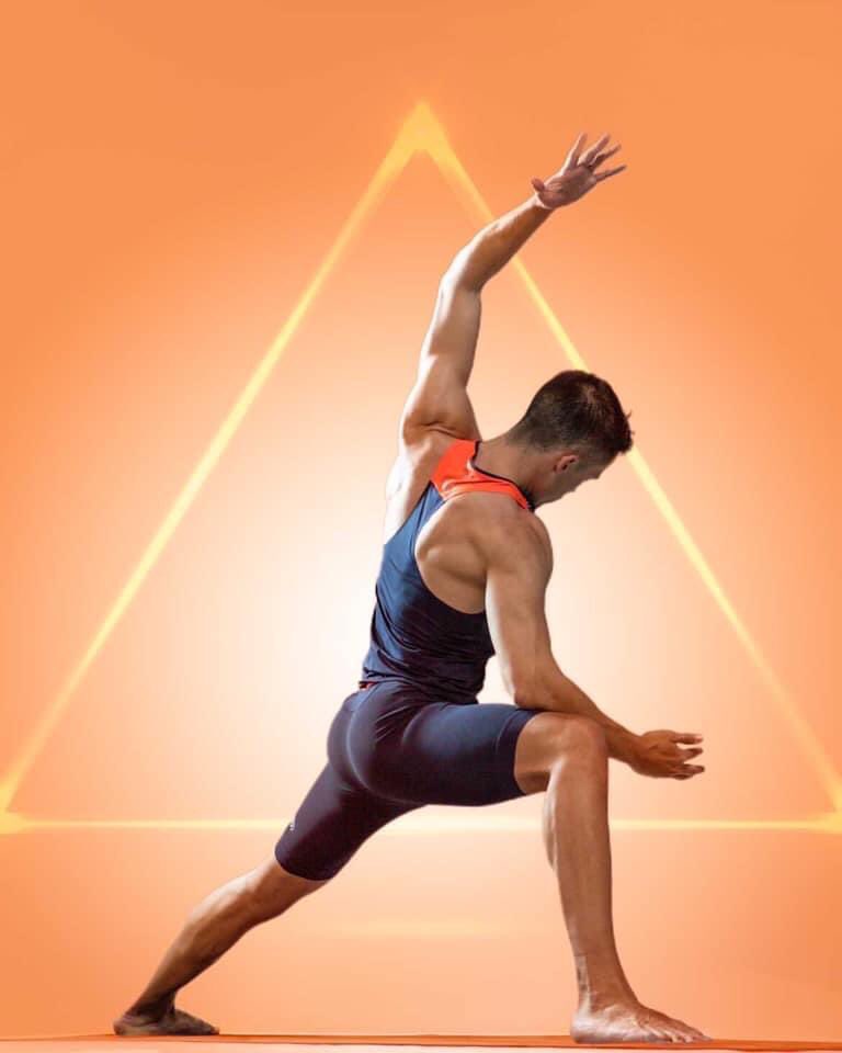 amaneceryoga's tweet photo. Remember you don’t always have to be strong !
#yogalife #yogateacher #London https://t.co/vVYPlBeaDp