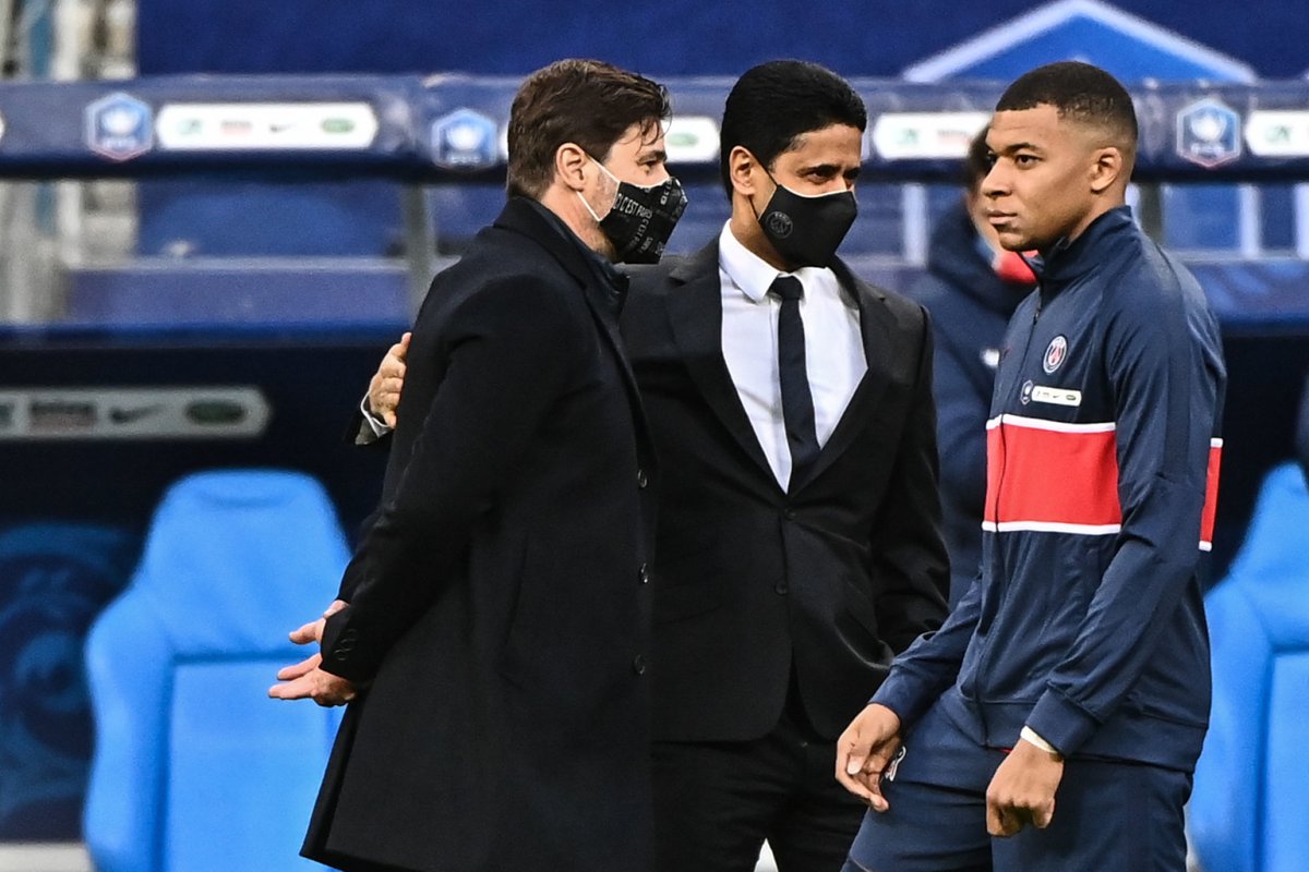 ActuFoot_'s tweet photo. 🔴 Nasser al-Khelaïfi : "Je vais être clair : Kylian Mbappé va rester à Paris, on ne va jamais le vendre et il ne partira jamais libre."

(L'Équipe)
📎 https://t.co/enrKJf3okO https://t.co/TTj6QfSDyf