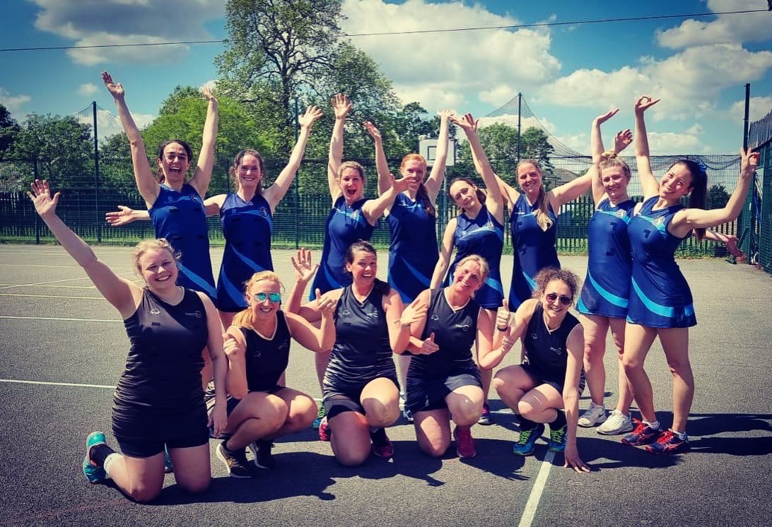 PutneyNetball's tweet photo. Another sunny Saturday of friendlies!
Wins for the A and D teams and a very close loss for the C team.
A huge thank you to @Teddnetballclub for a being troopers and staying to play a six a side game after playing a full game!
#letsgoputney #netballsaturdays https://t.co/eFp37Dklvl