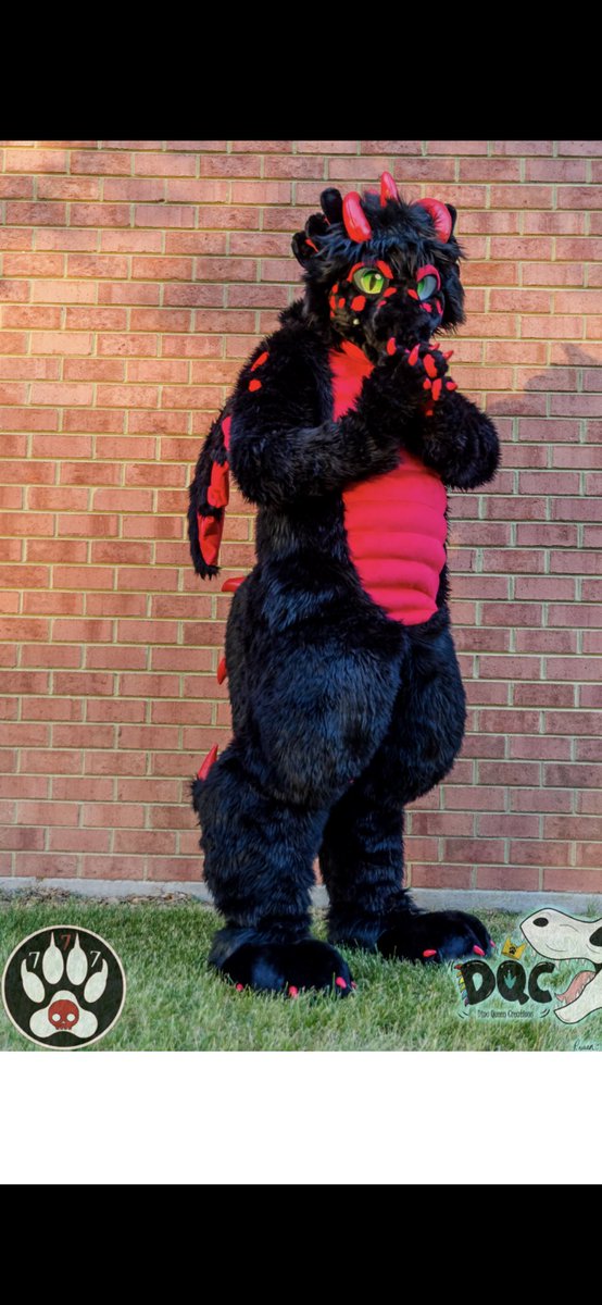 WAHfursuits's tweet photo. Introducing to the world my newest commission! Isygele is owned by a wonderful friend @NovalChalice!!! This suit features: 
- Sewing stuffs head base
- DVC Claws/teeth
-Removable wings (on a backpack beneath
-Removable digi-padding
-plushy tummy/neck
📸 @BerryUnusual 📸
#Fursuit https://t.co/996otAagko