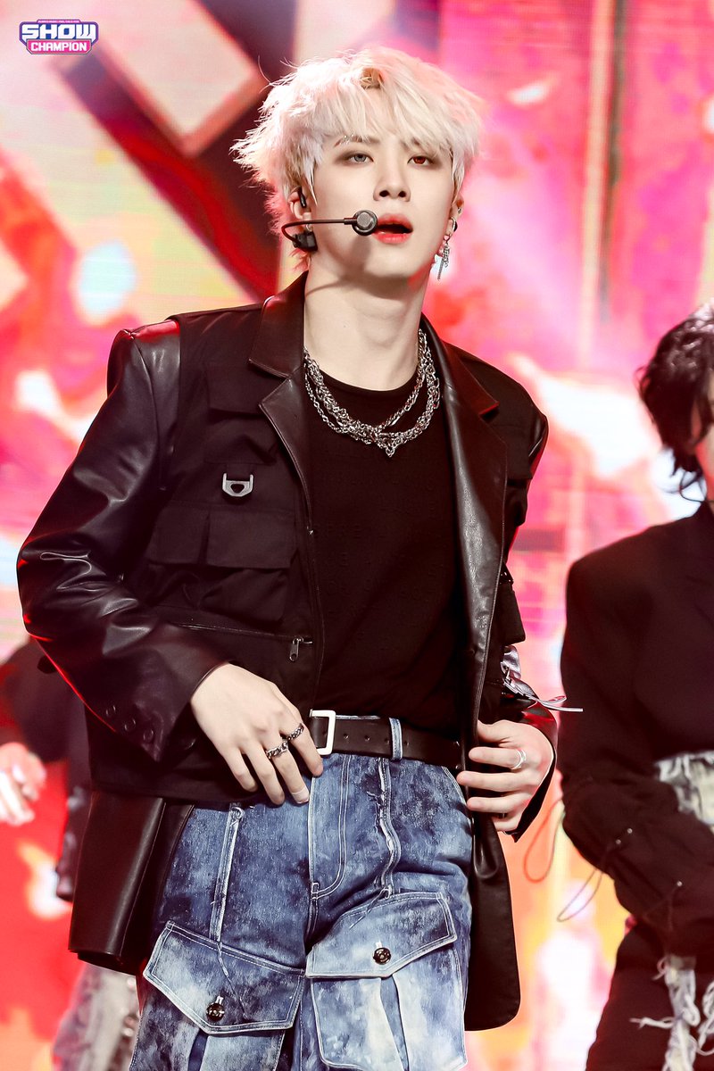 #김동한 #KIMDONGHAN <a href="/WEi__Official/">위아이(WEi)_OFFICIAL</a>