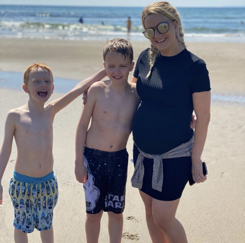 HelenAsprey's tweet image. Loved my week off spending it with my boys 💙💙💙last bit of time together as a 4! Excited to meet our girly now #7weeksleft 💗💗