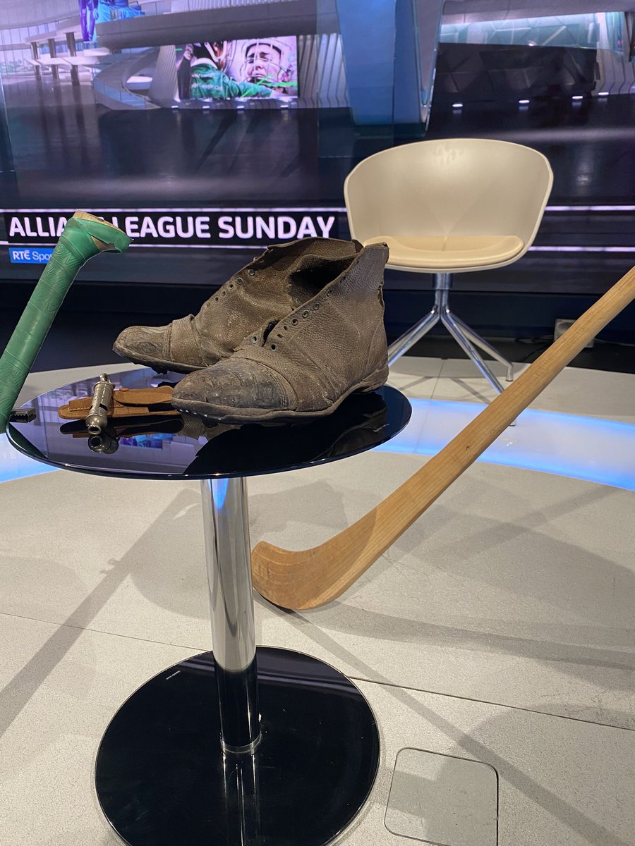 A few special guests for tonight’s chat about the evolution and direction of hurling. Thank you Derek McGrath for bringing these boots, hurley and whistle from the 1915 All Ireland Final. <a href="/BrenCummins1/">Brendan Cummins</a> is here too. <a href="/RTE2/">RTÉ2</a> from 9:30. #AllianzLeagueSunday #rtegaa