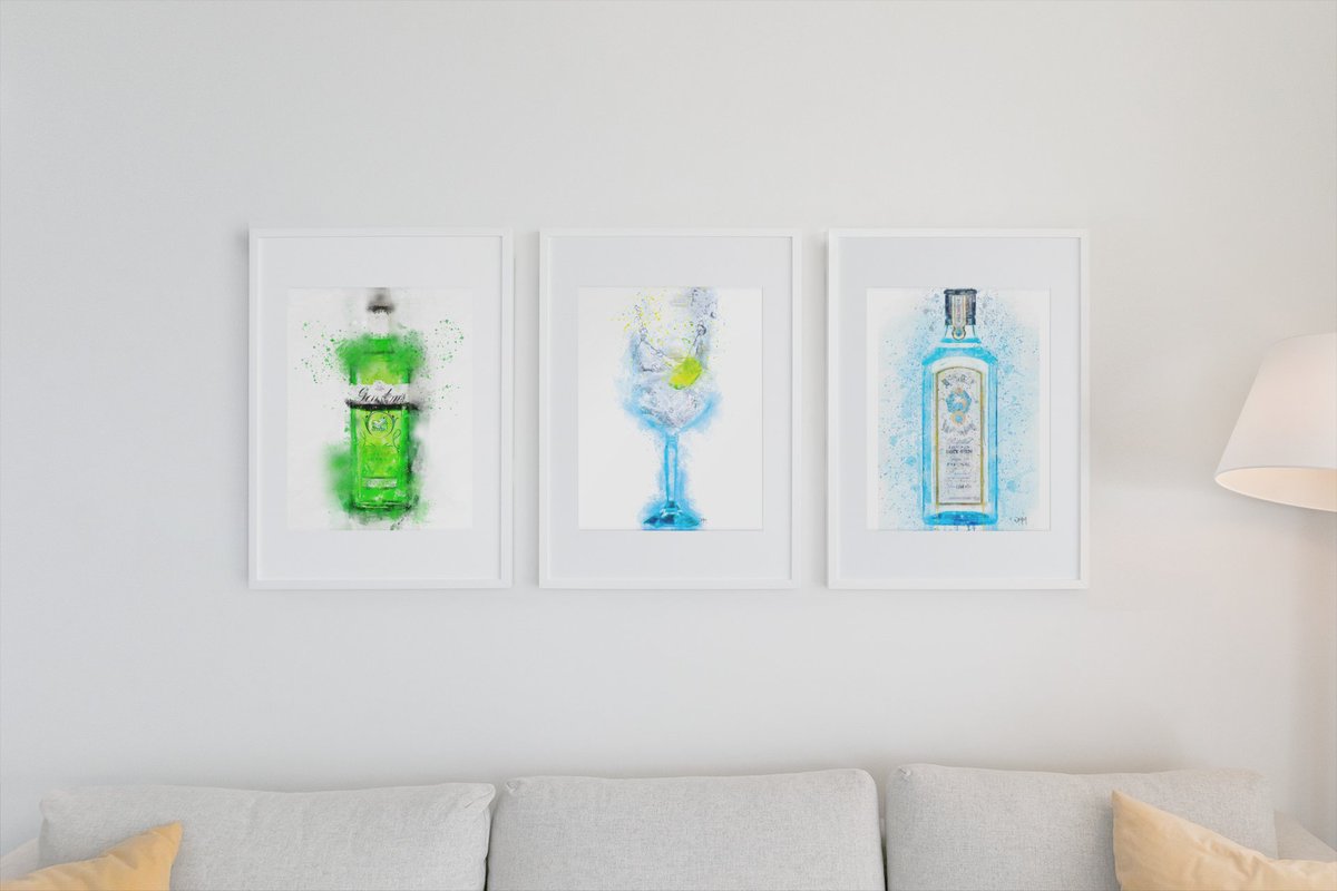 Can you tell that we love a bit of gin on our interior walls?
#ginandtonic #gin #ginbottle #homebar #homebartender #homebardecor #wallartprints #splatterart #earlybiz