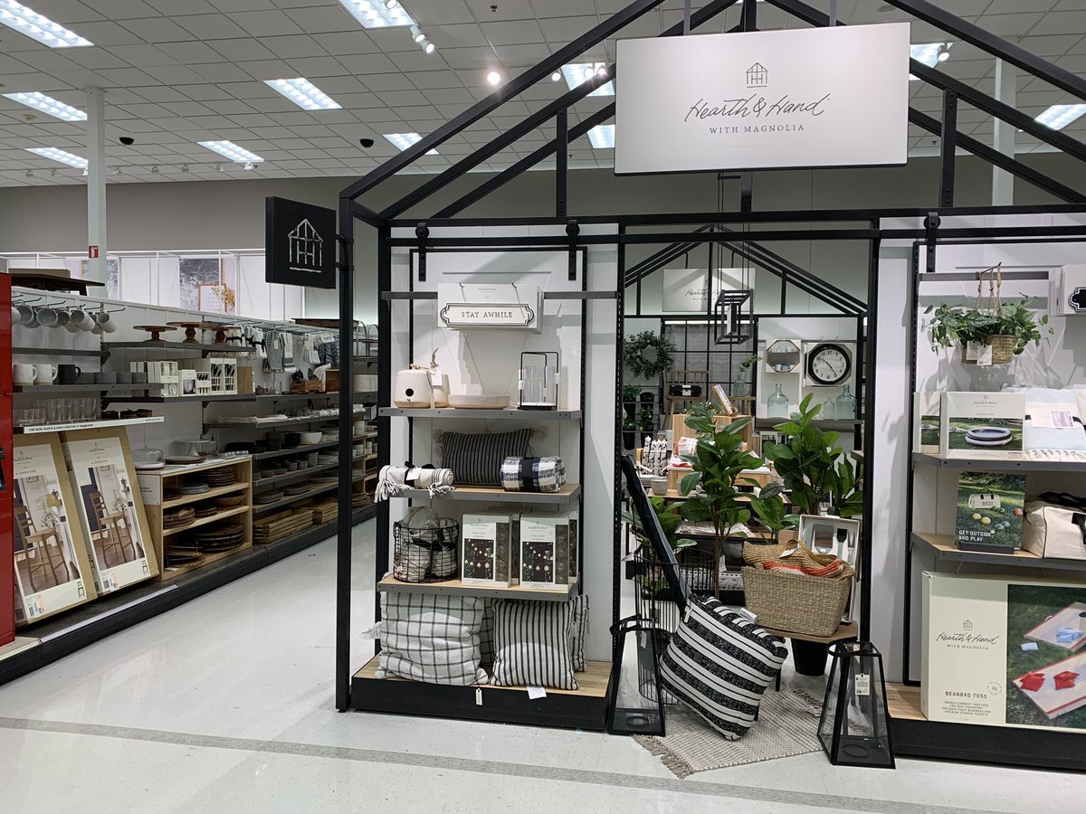 kurtdgriebel's tweet image. Another successfully executed weekend from the entire team at T1768👍🎯 A special thank you to these three leaders for working through it w/me @TargetTess @RobSpringer @Matttheman72 bravo 😀 @PaigeWatson_TGT @KD_Kline @Samantha_TGT @natelane39 @Alicia_Michel21 @Le_Hulett