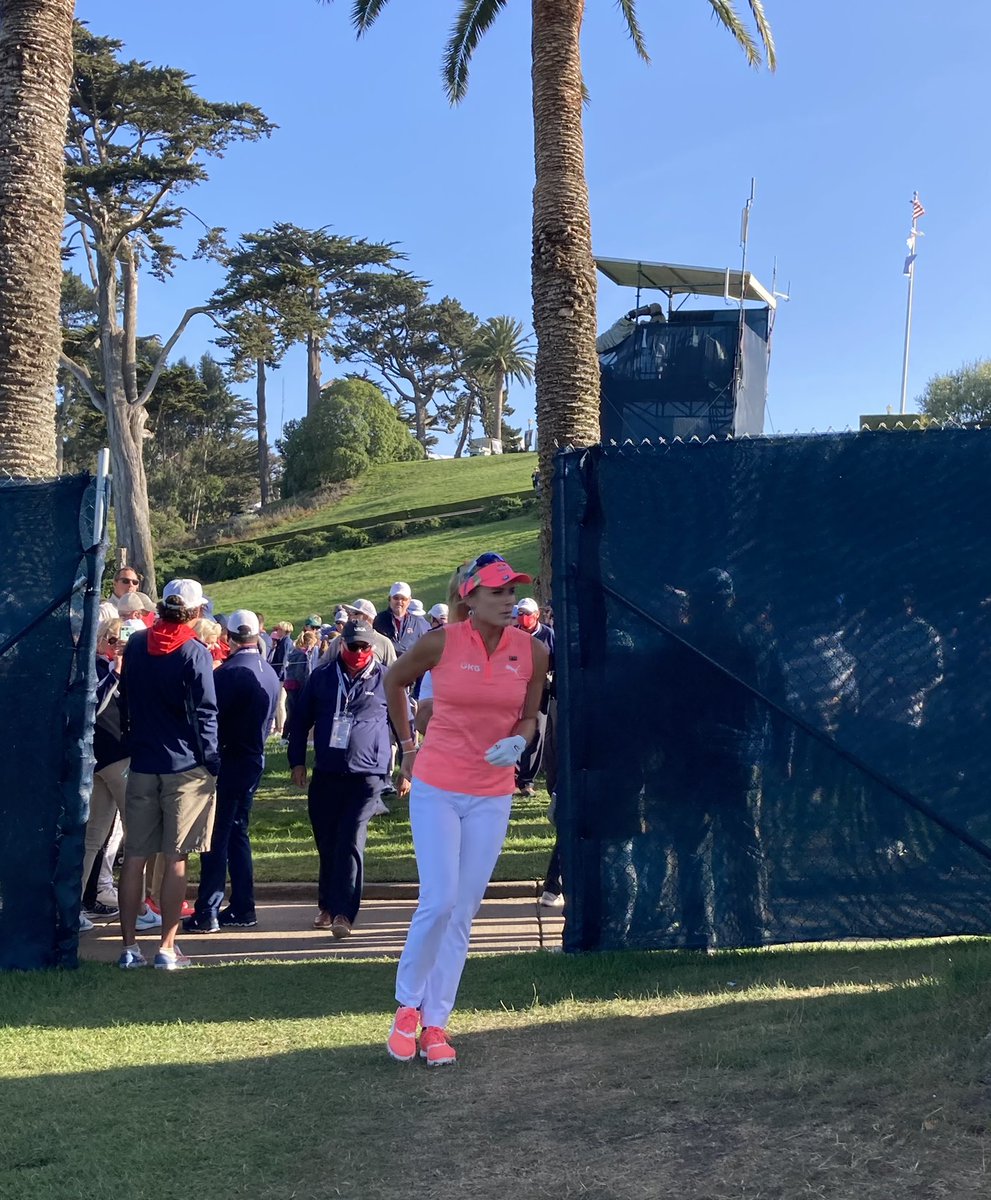 JennifrCohn's tweet photo. The leader in fashion &amp; the 2021 US Women’s Open Lexi Thompson  #uswomensopen #usopen @usopengolf #sfgolf #usga #olympicclub #lpga https://t.co/llWPHoZ0ca