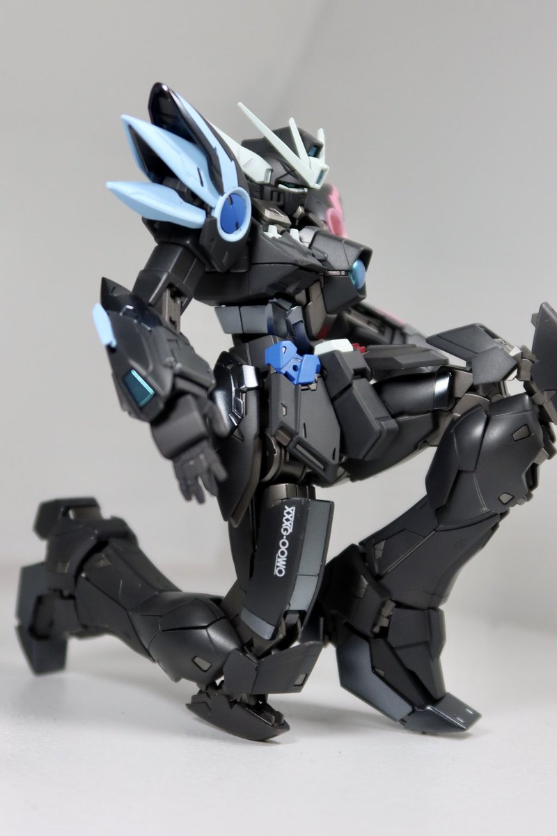 hazamapins's tweet image. WIP: so close to finishing. All I need to do it finish painting the weapons son the wings. On the fence whether or not to make the wings pearlescent. 
#gunpla #wingzero #wip